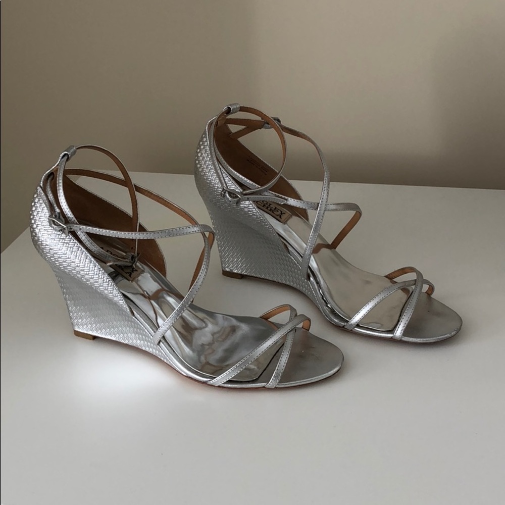 Badgley Mischka silver strappy wedge sandals